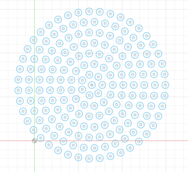 Mit CircleWizard erzeugte Skizze mit regelmäßigem kreisförmigem Lochmuster und Außenkreis